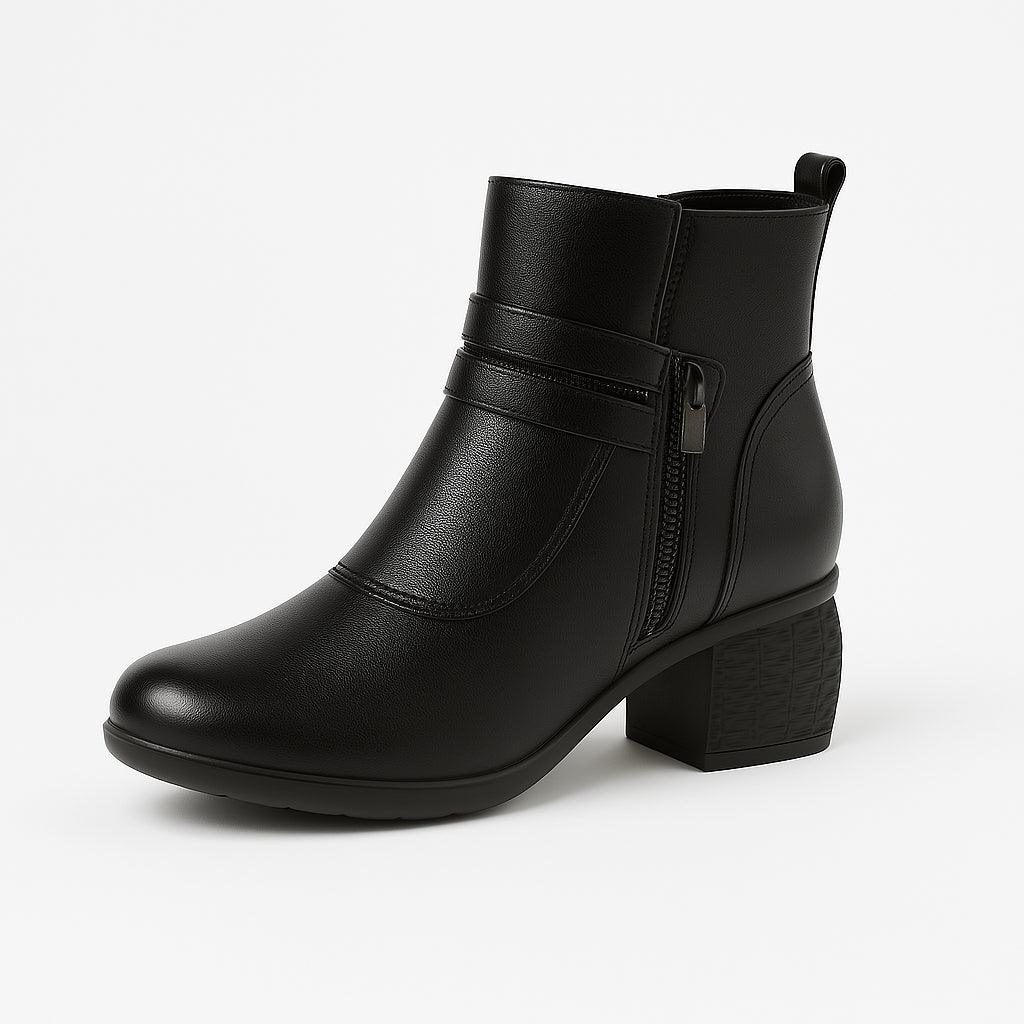 Bota ortopédica feminina Susana da Mazarato em couro marrom, vista frontal destacando o design elegante e acabamento fosco.​